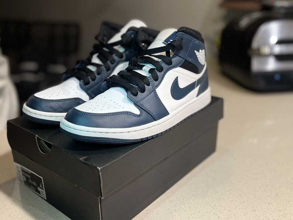 Nike Air Jordan 1 Mid Armory Navy - image 2