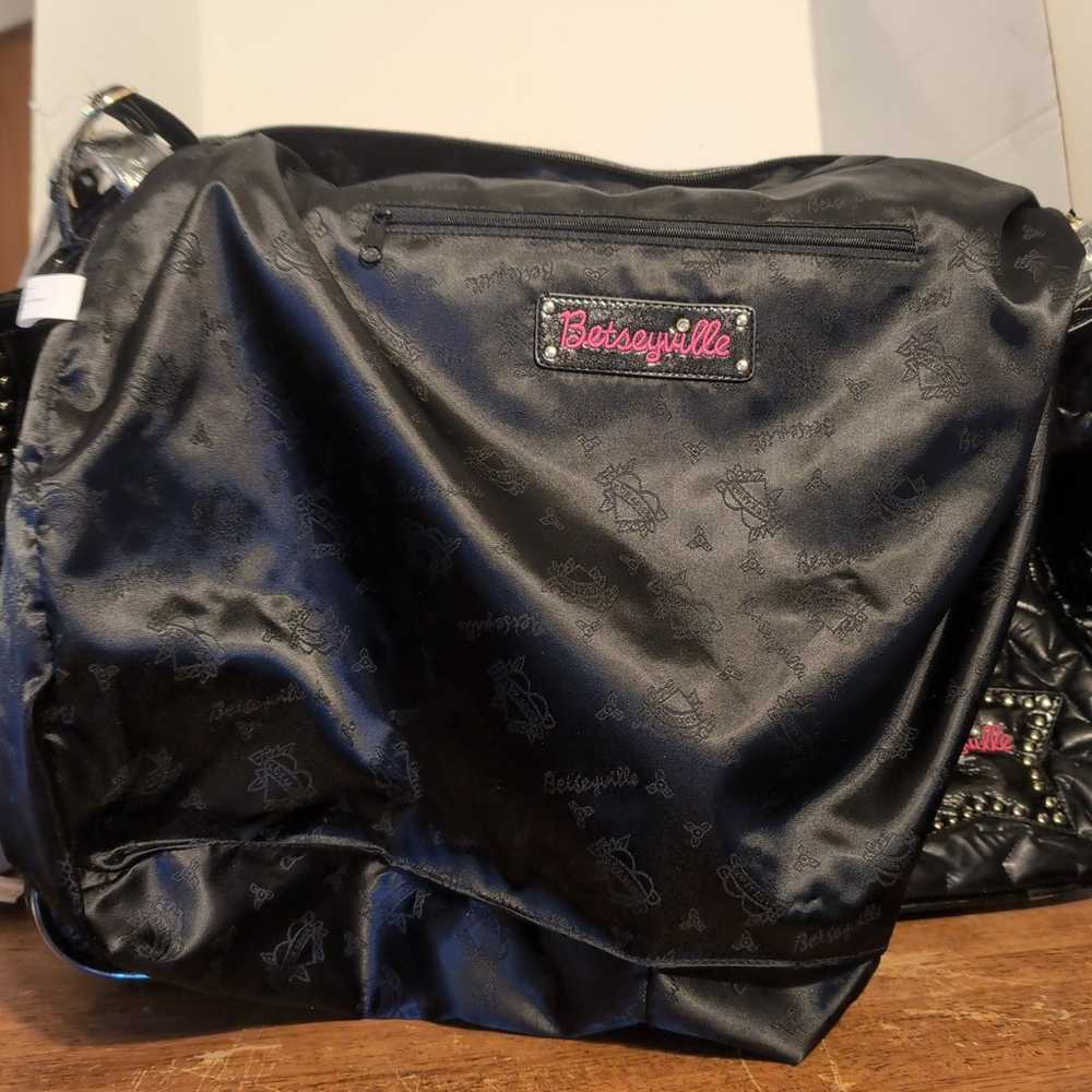 New Betseyville Black Padded Heart Quilted Two Pi… - image 8