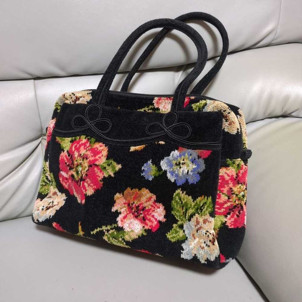 Failer Handbag, Chenille Weave. - image 2