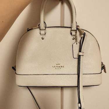 COACH Shoulder Bag White Leather - image 1