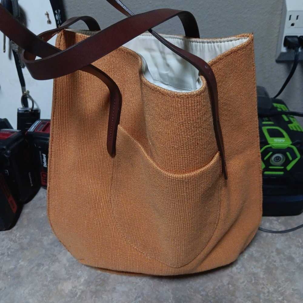 Gap Tote - image 5