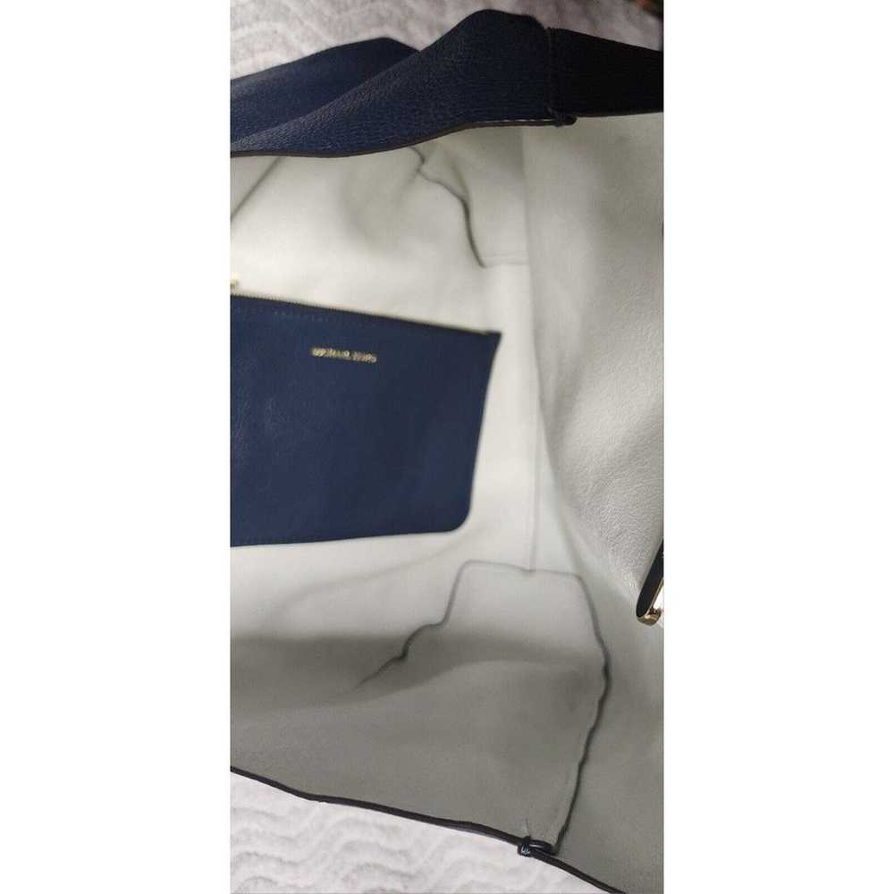 Rare MICHAEL KORS 2pc Leather NAVY/WHITE Reversib… - image 7