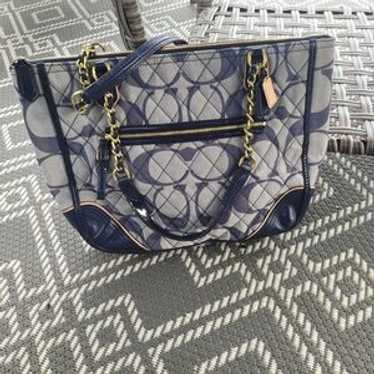 バッグ Coach Poppy Denim Patchwork Chain Bag Vintage Coach poppy denim patchwork shoulder bag | Depop