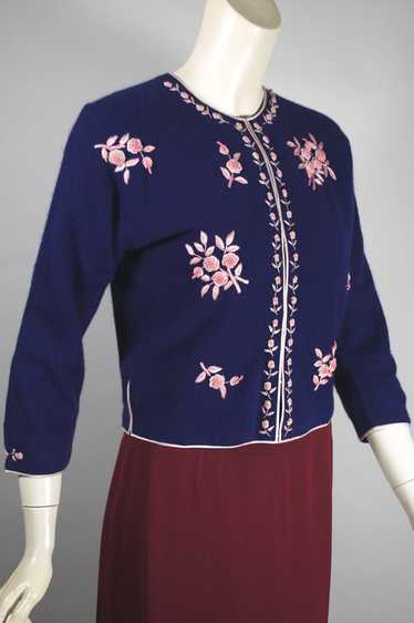 Blue wool pink roses embroidery 1950s 60s cardigan