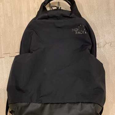 THE NORTH FACE NEVER STOP DAYPACK 18L