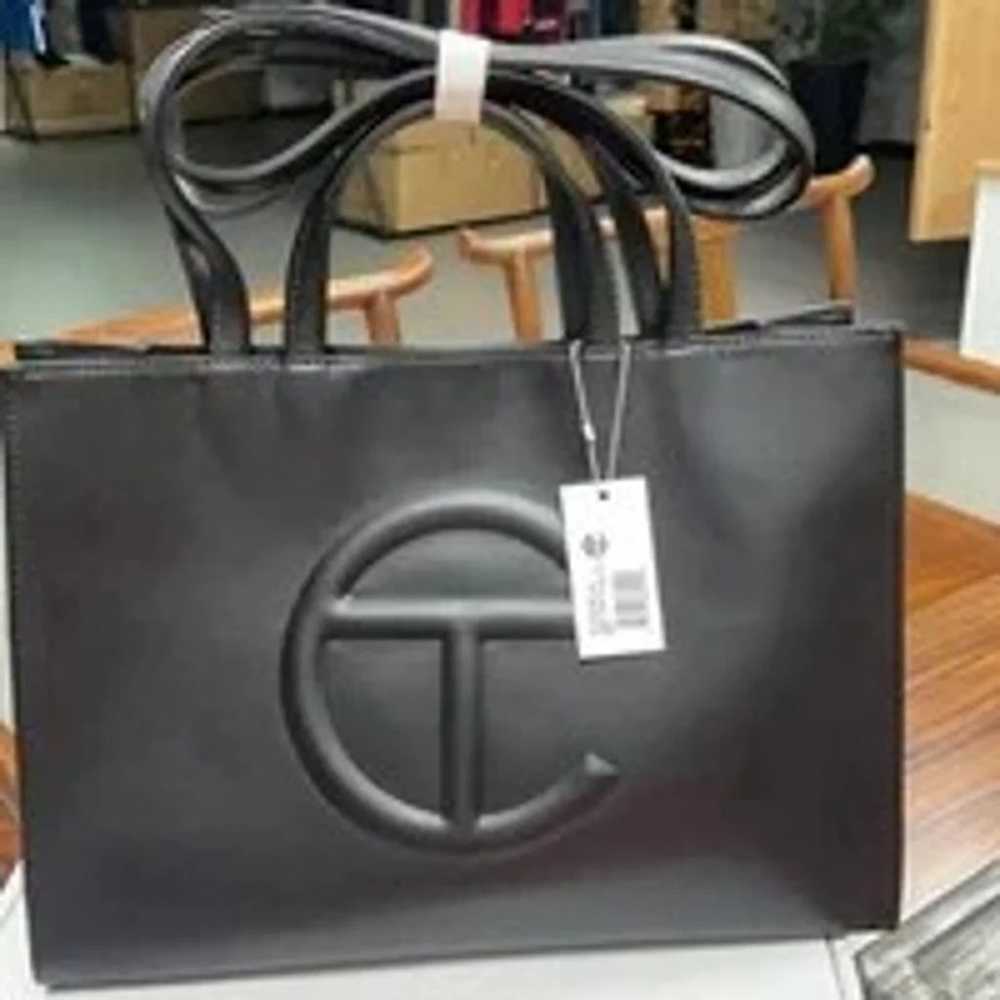 Women black Bag nwt - image 1