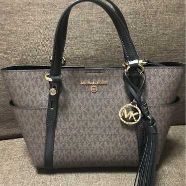 MICHAEL KORS Michael Kors Bag.