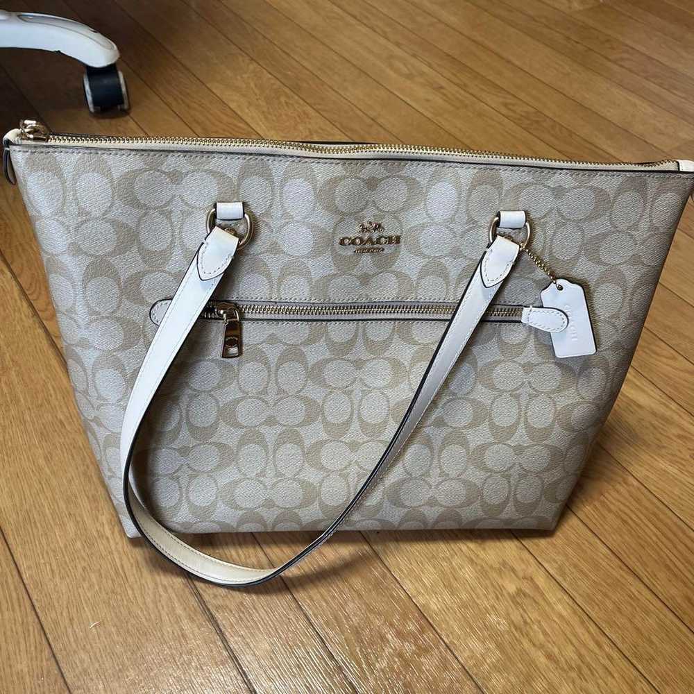 COACH Business Bag Beige Leather - image 1