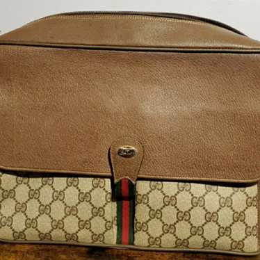 Authentic Gucci vintage crossbag