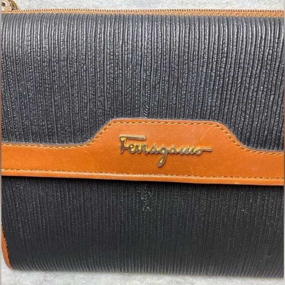 Salvatore Ferragamo Leather Shoulder Bag / Crossb… - image 9