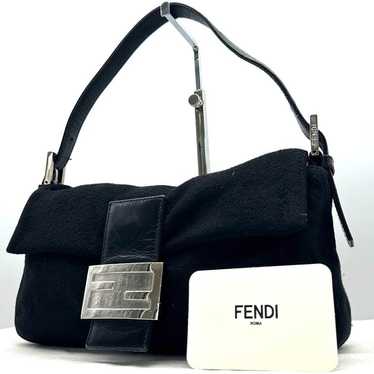 ✨Rare and Beautiful✨FENDI Mama Bucket Shoulder Bag