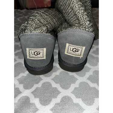 Gray knit UGGS