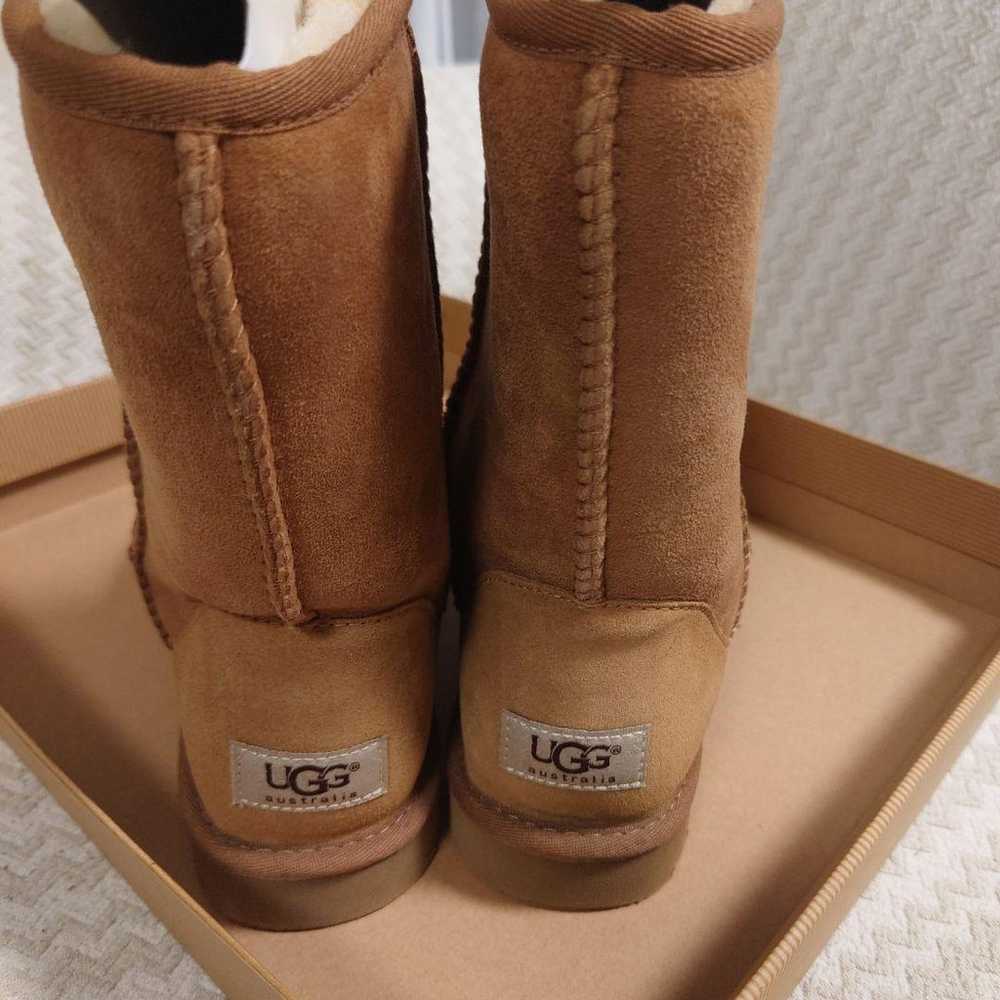 UGG Classic Short Boots, 24 centimeters. - image 3