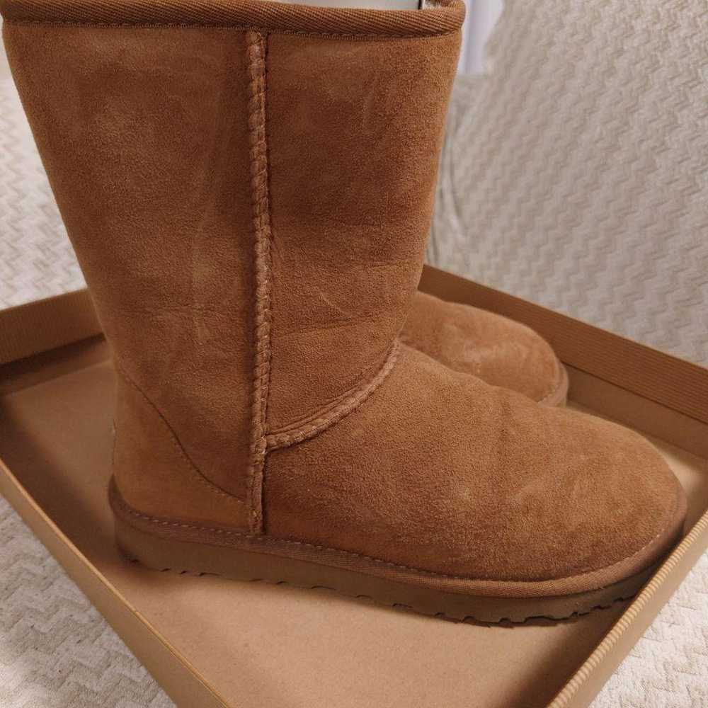 UGG Classic Short Boots, 24 centimeters. - image 4