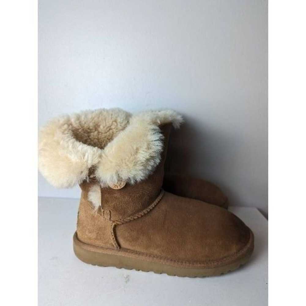 UGG Bailey Button II Boot Size 6 - image 3