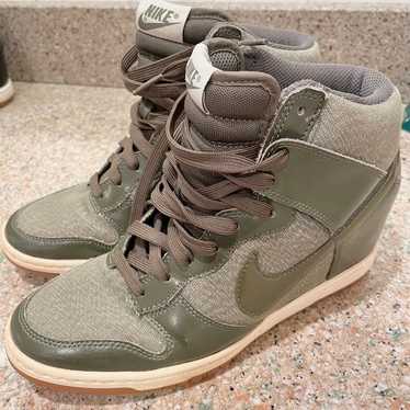 2014 Nike Dunk Sky High Essential Cargo Khaki/Sai… - image 1