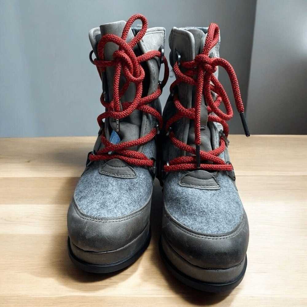 NWOT  Sorel Blake Women's Grey/Red Waterproof Blo… - image 12