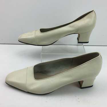 Vintage Vaneli Womens Tan Beige Close Toe Slip On… - image 1