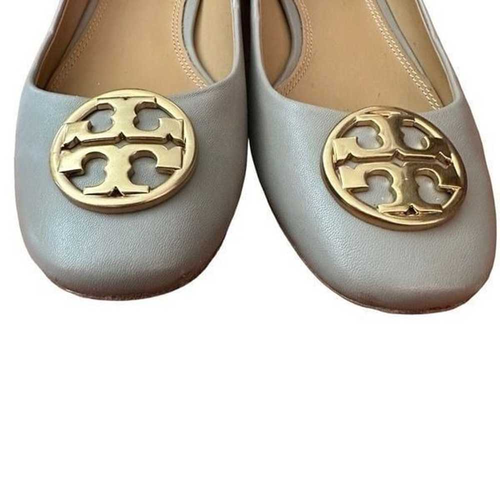 Tory Burch grey and gold leather flats - image 3