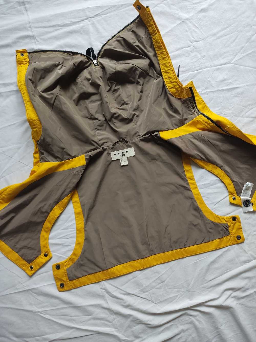 H&M × Marni Cropped Hooded Yellow Vest Jacket - image 4