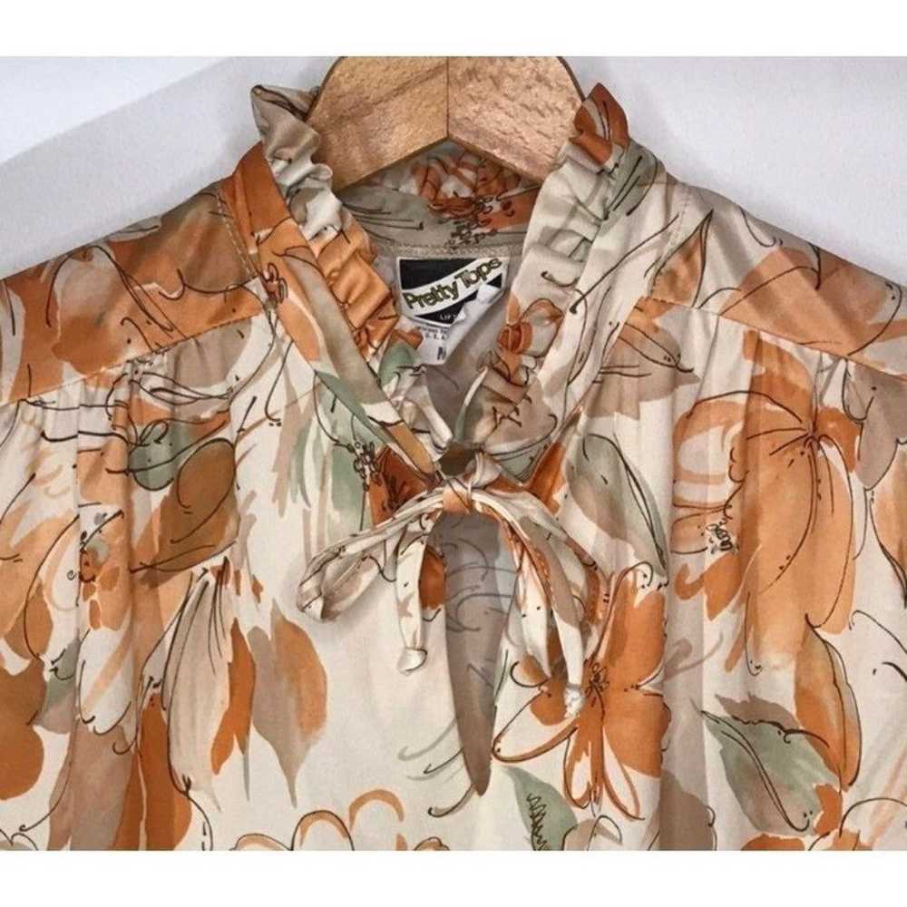 Pretty Top blouse peach cream color sz M - image 6