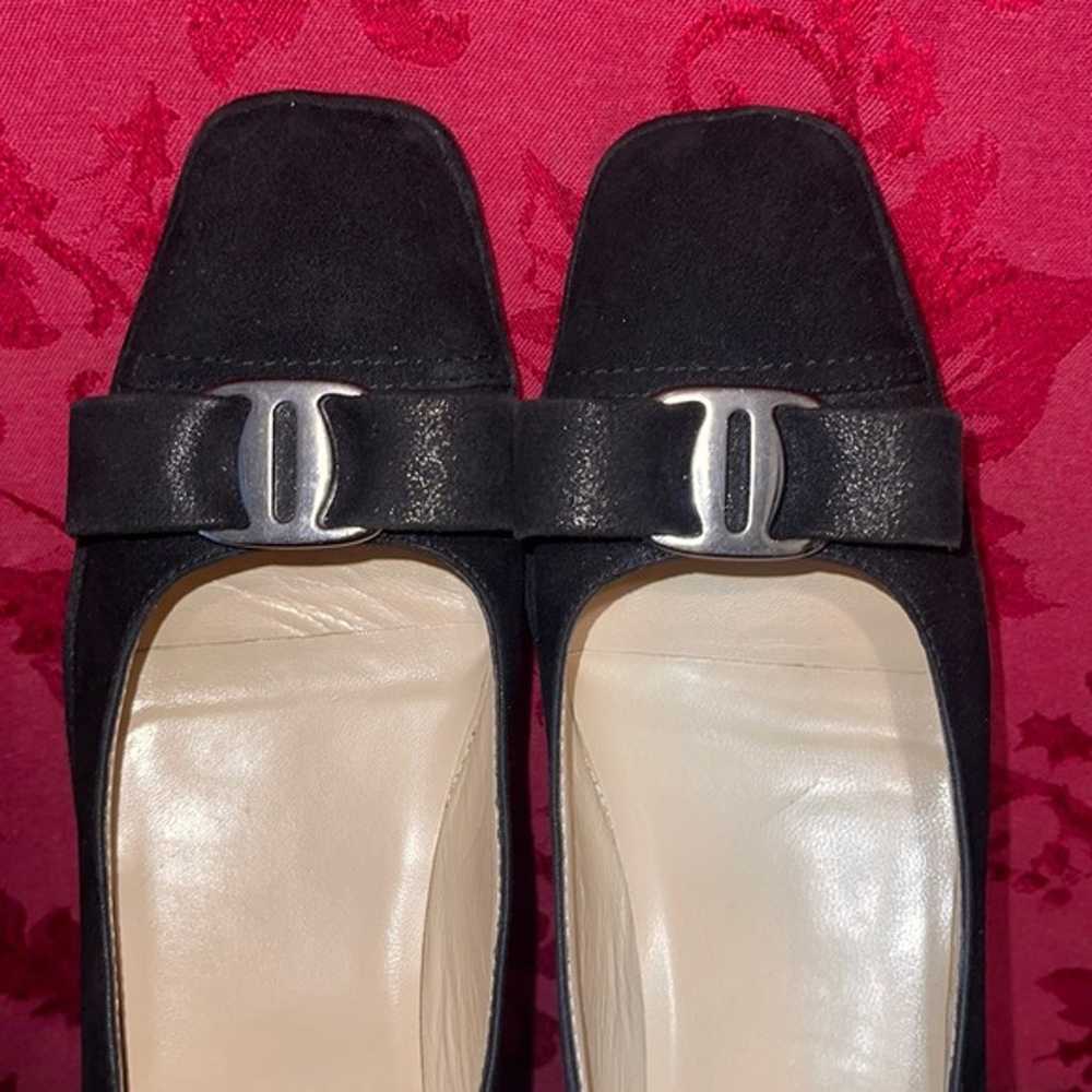 Amalfi by Rangoni Low Block Heel Shoes Flat Black… - image 1