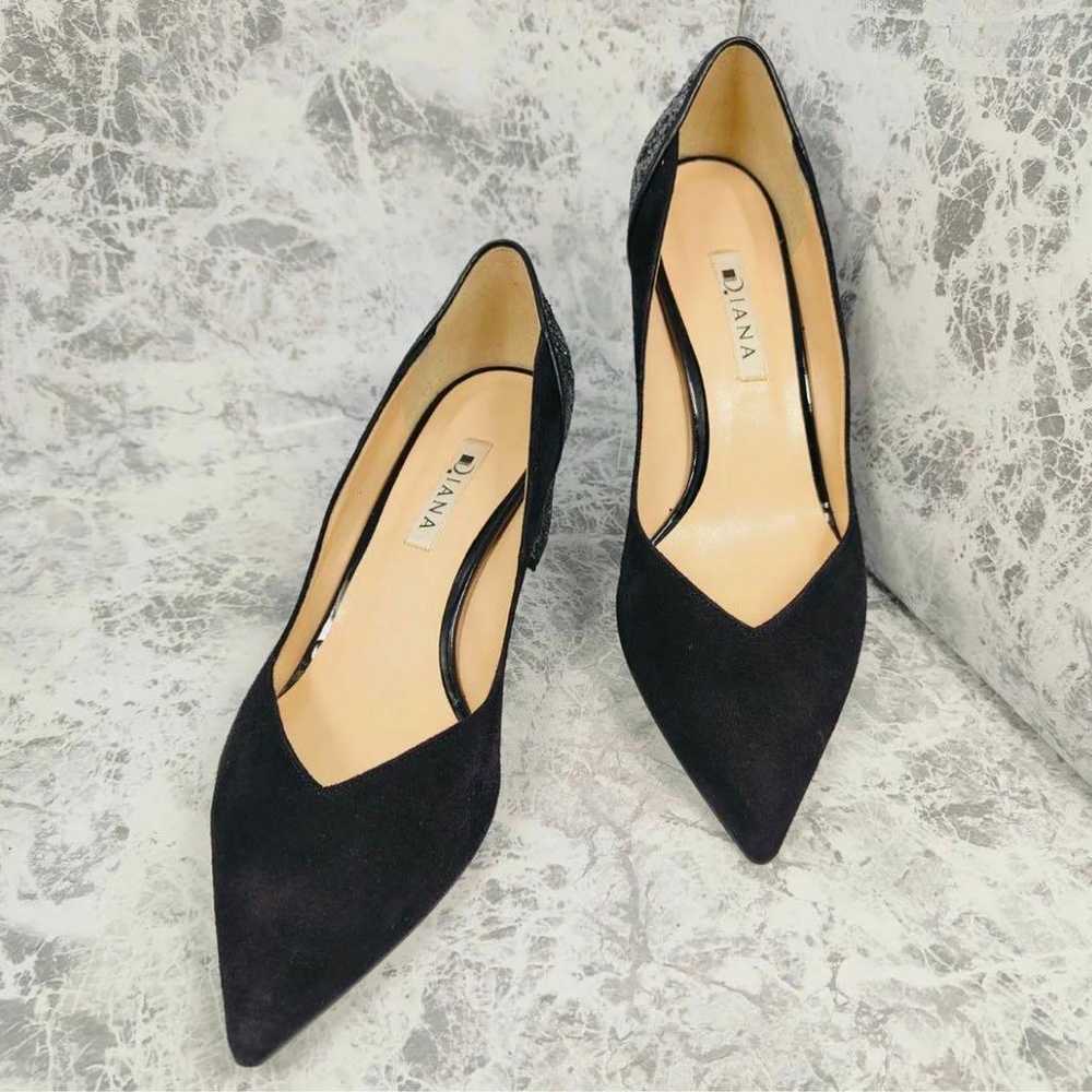 DIANA (24.5) Suede Glitter Pumps Black V-Cut - image 1