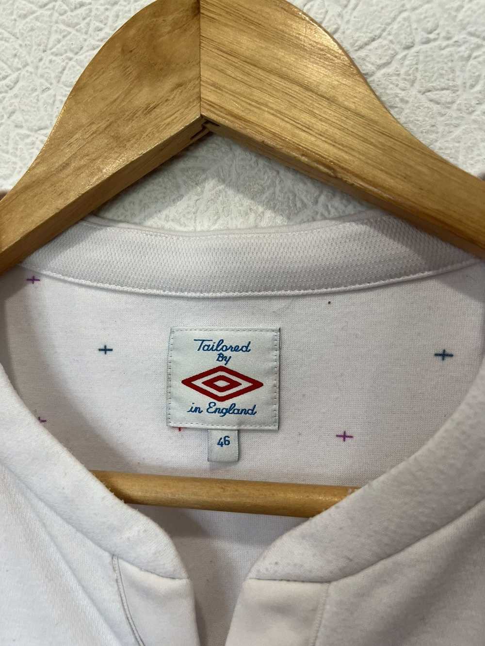 Soccer Jersey × Umbro × Vintage Umbro England 201… - image 3