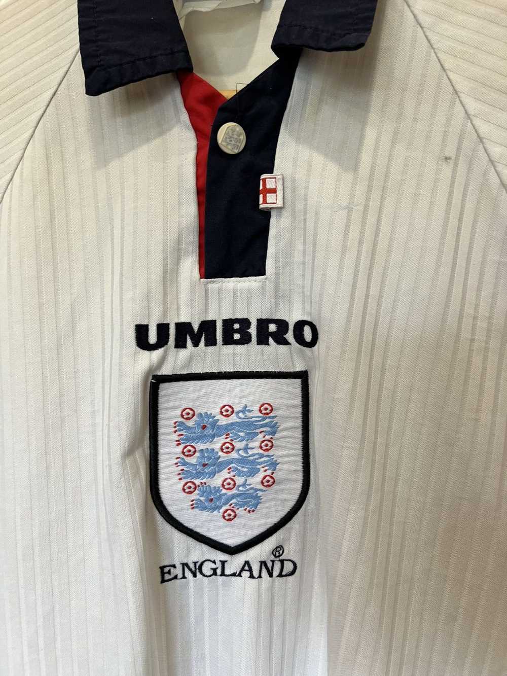 Soccer Jersey × Umbro × Vintage SHEARER Umbro Eng… - image 3