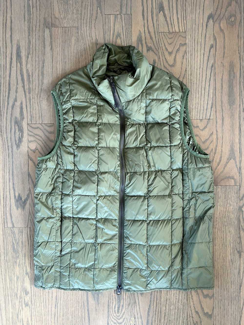 Taion TAION Green Puffer Vest - image 1