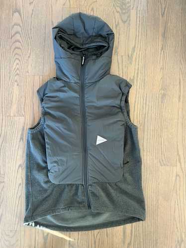 And wander vest - Gem