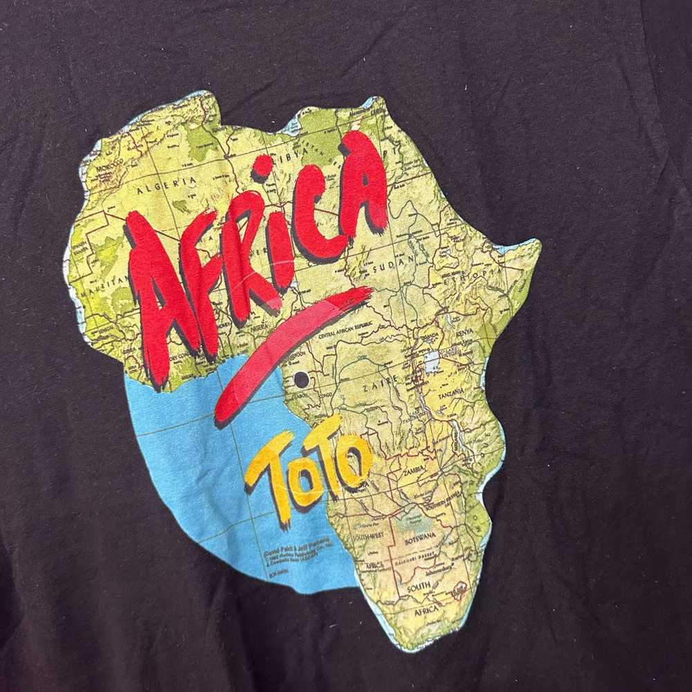 Band Tees ToTo Africa Rock Tshirt size small - image 4