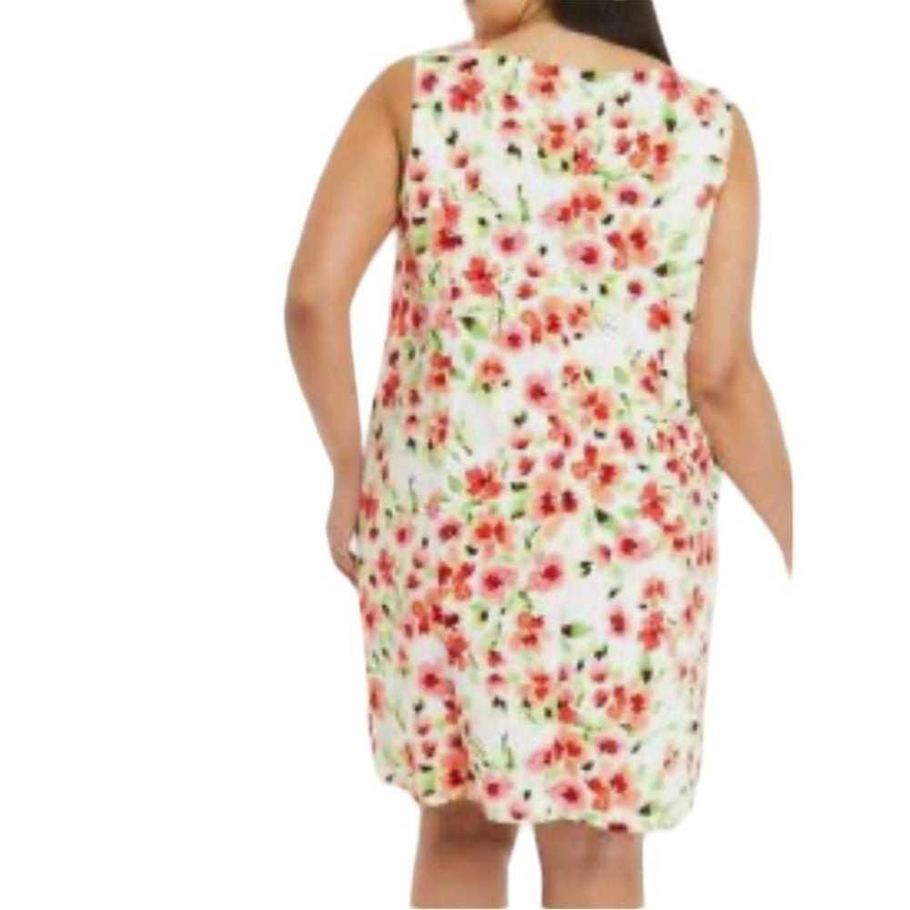 AGB
Plus Size Sleeveless Polka Dot Sheath Dress s… - image 5