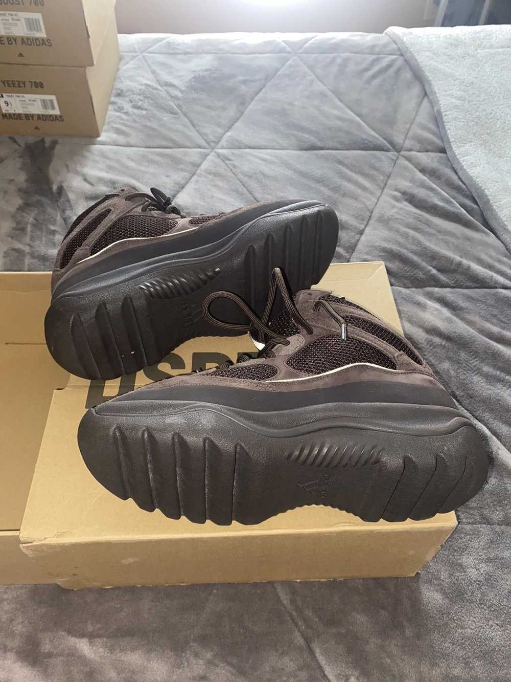 Adidas Yeezy DSRT Boot Oil Size 10 - image 3