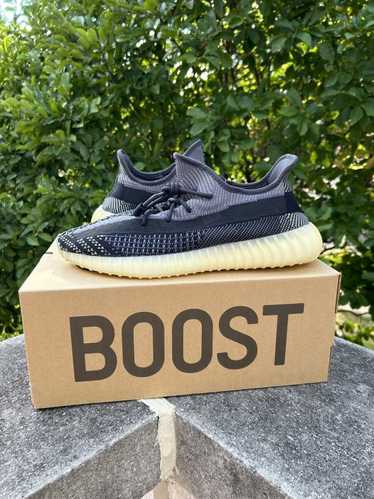 Adidas Adidas Yeezy Boost 350 V2 Carbon