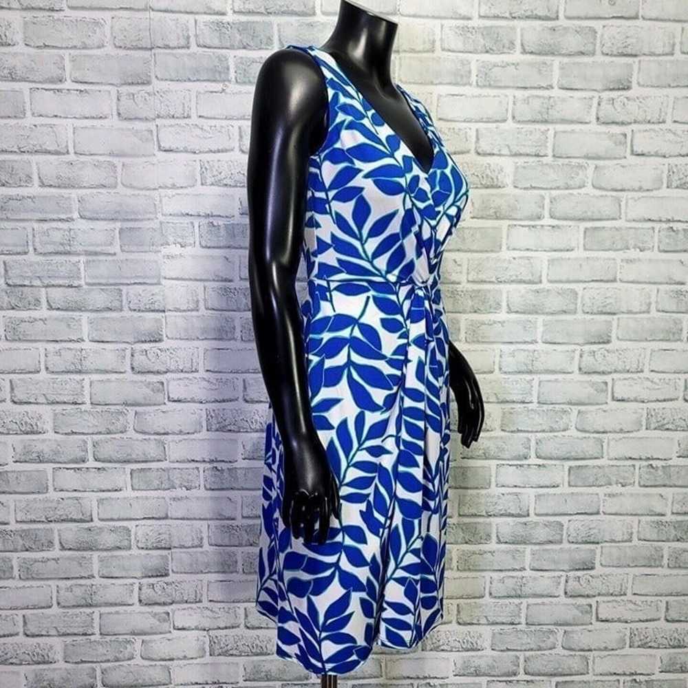 Leota Size S Blue White Twist Knot Front V-neck S… - image 5