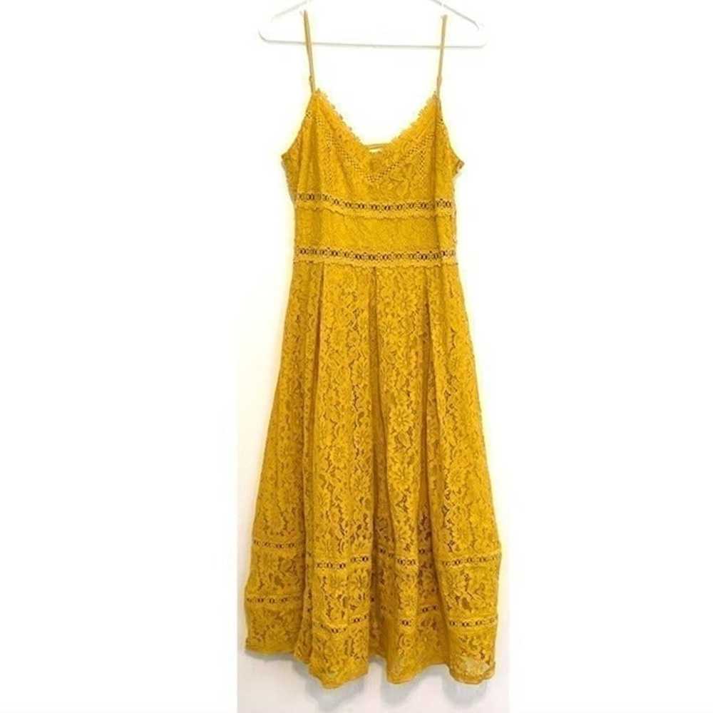 NSR Yellow Floral Lace Cutout Trim V-Neck Sleevel… - image 1