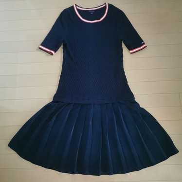 Tommy Hilfiger Pleated Skirt Half Sleeve One-piec… - image 1