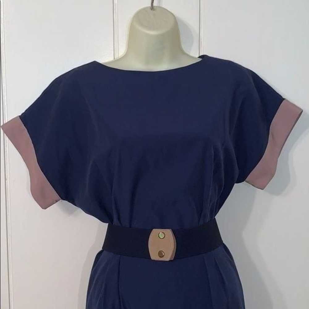 Vtg 70s Tanner navy blue & tan dress with belt - image 4