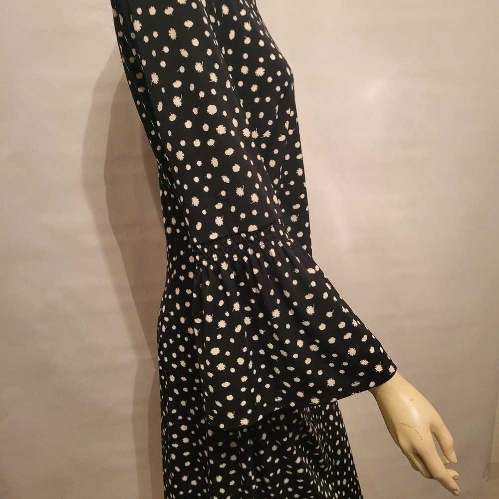 Talbots jersey dress
Size Large Black & white flo… - image 5