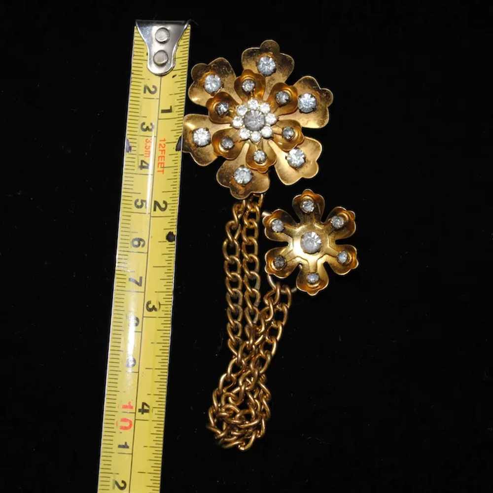 Chain-linked Gold-tone Flower Collar Brooches / S… - image 9