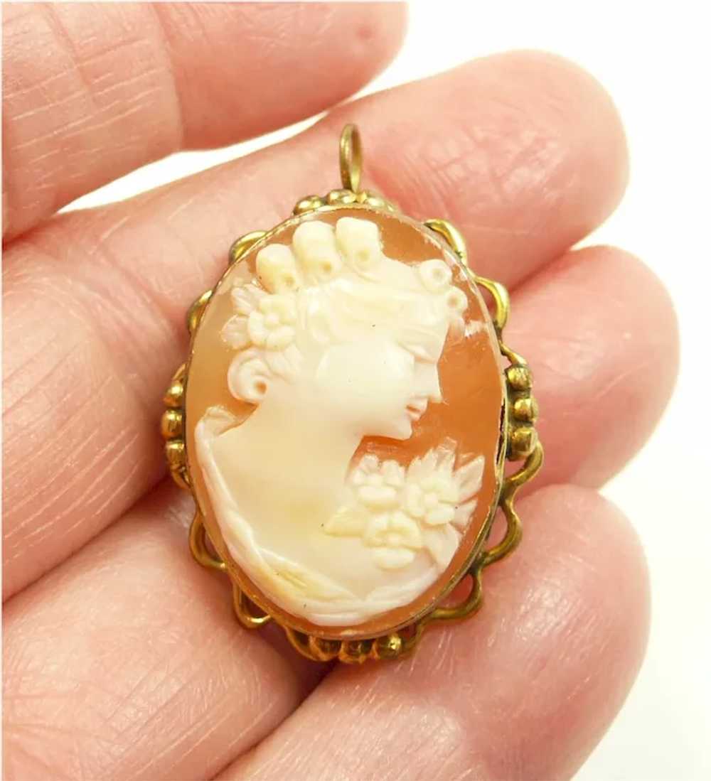 A Double Delight- Two Shell Cameo Pendant Brooche… - image 3