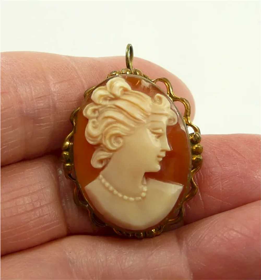 A Double Delight- Two Shell Cameo Pendant Brooche… - image 4