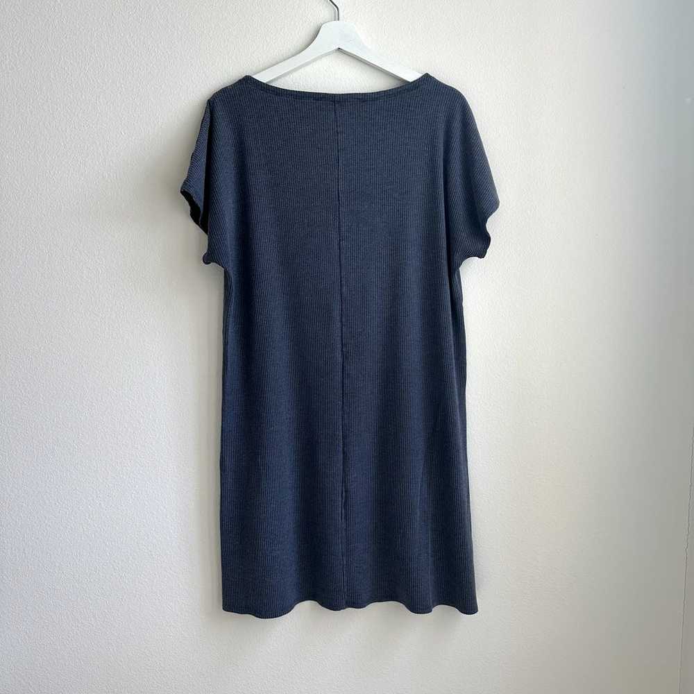 Eileen Fisher blue ribbed knit short sleeve swing… - image 2