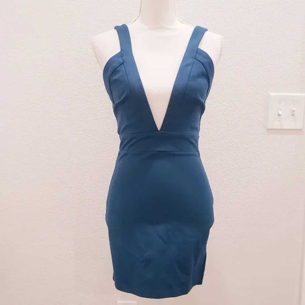 REVOLVE Superdown Blue Plunging V-neck Bodycon Mi… - image 3