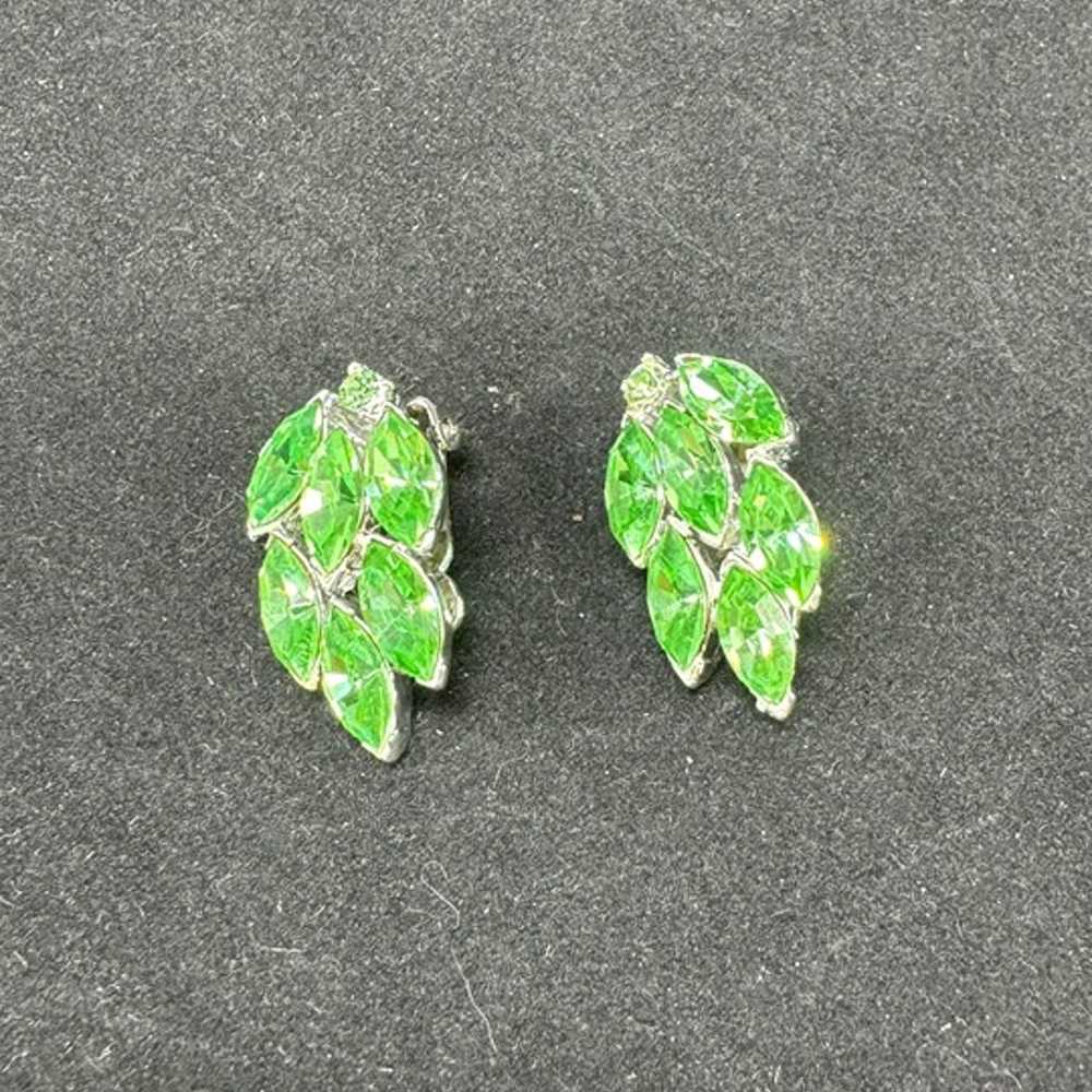 Amazing Vintage Green Uranium Glass Rhinestone Cl… - image 4