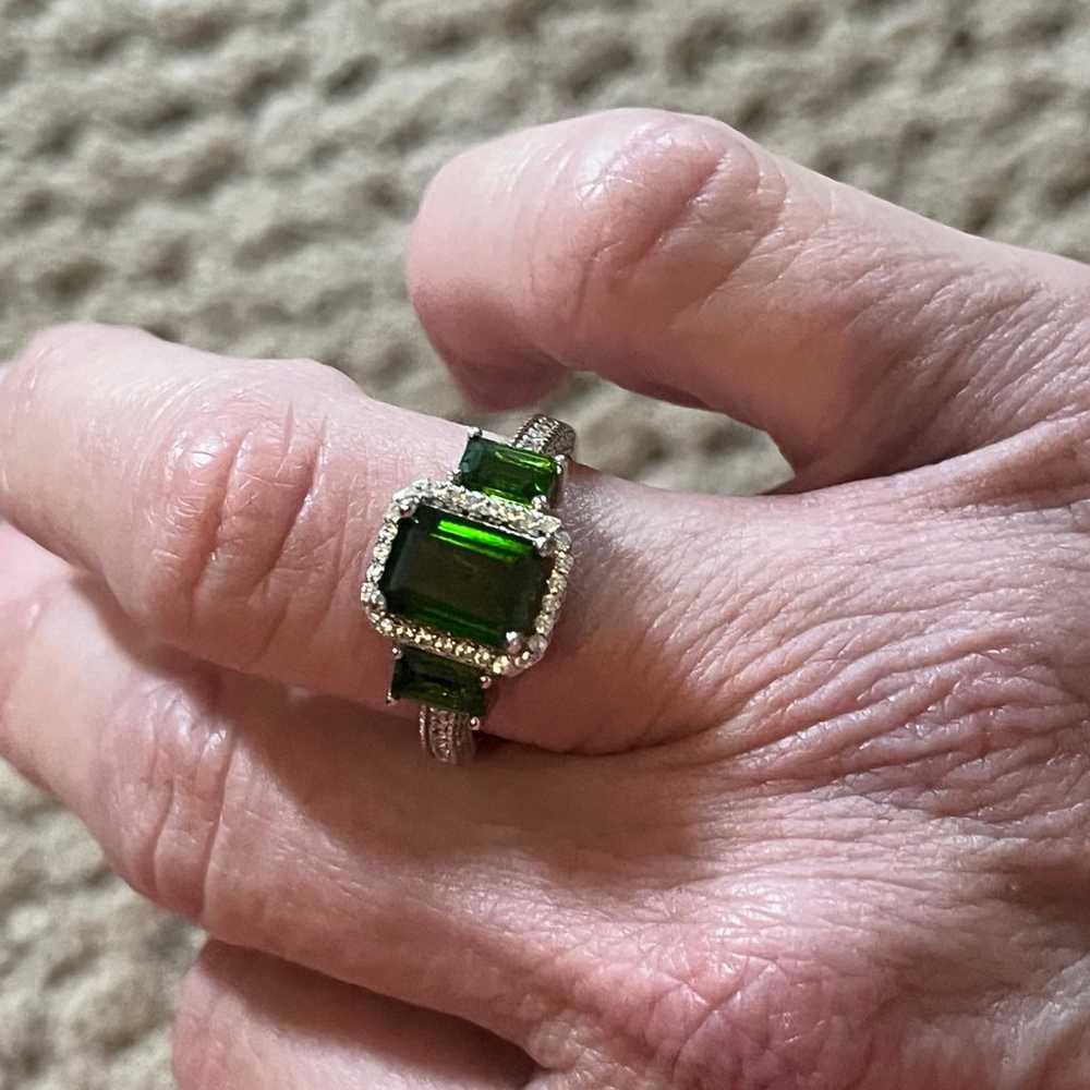 Chrome Diopside 3 Stone Rectangular Ring in Size 7 - image 1