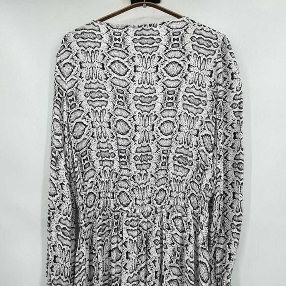 Shyanne White Black Bell Sleeves Python Printed R… - image 7