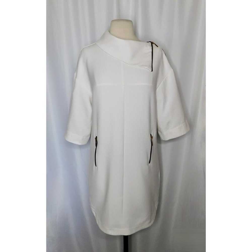 ZARA Basics White Shift Dress Zippered Neckline S… - image 1