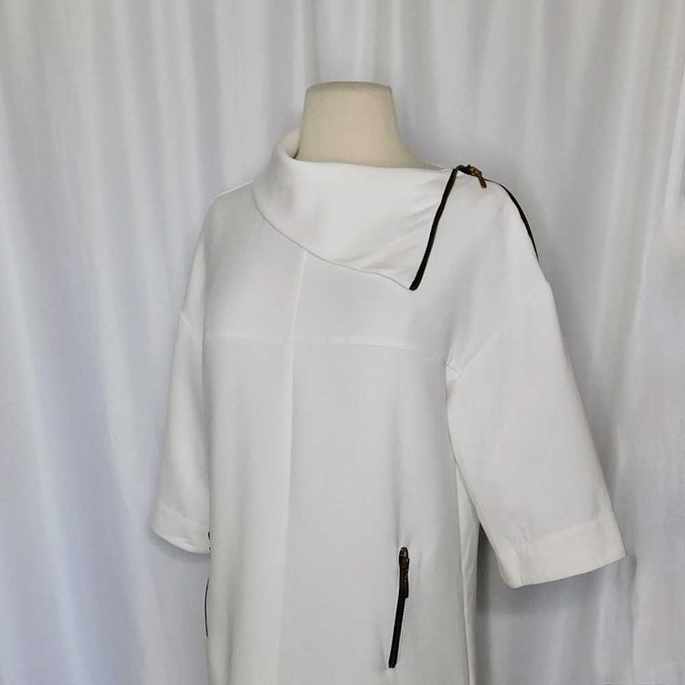 ZARA Basics White Shift Dress Zippered Neckline S… - image 4